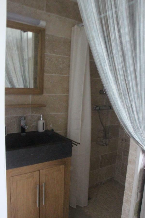 Bais  Chambres Aux Bonnes Herbes מראה חיצוני תמונה
